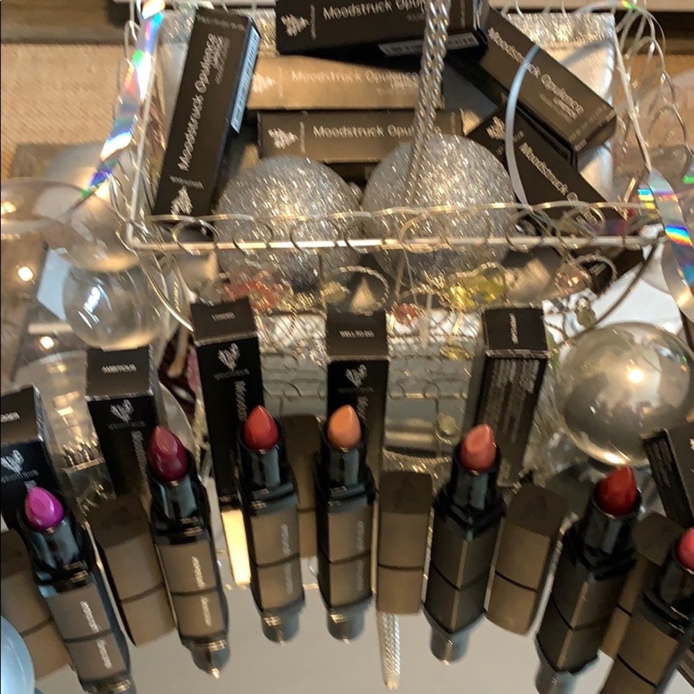 Younique gifts